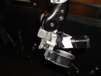 DSC01245 This is the handle of the manipulator. It's a little beaten up, but it still works fine. It does not take any strength to use it.