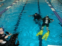 DSC02295 We are simulating a depth rescue. I just pulled Roberto up to the surface, I will now try to drag it to the beach (the opposite side of the pool) while simulating a CPR in the meanwhile.