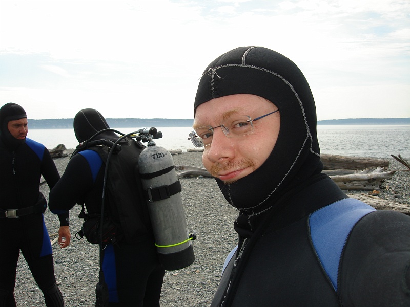 DSC02451 It's quite early in the morning, but inside a 7 mm wetsuit, it feels like noon!