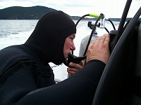 DSC02591_0779 Checking the regulator before the next dive.